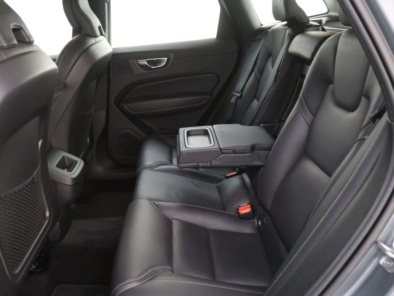 2021 VOLVO XC60 2021 VOLVO XC60