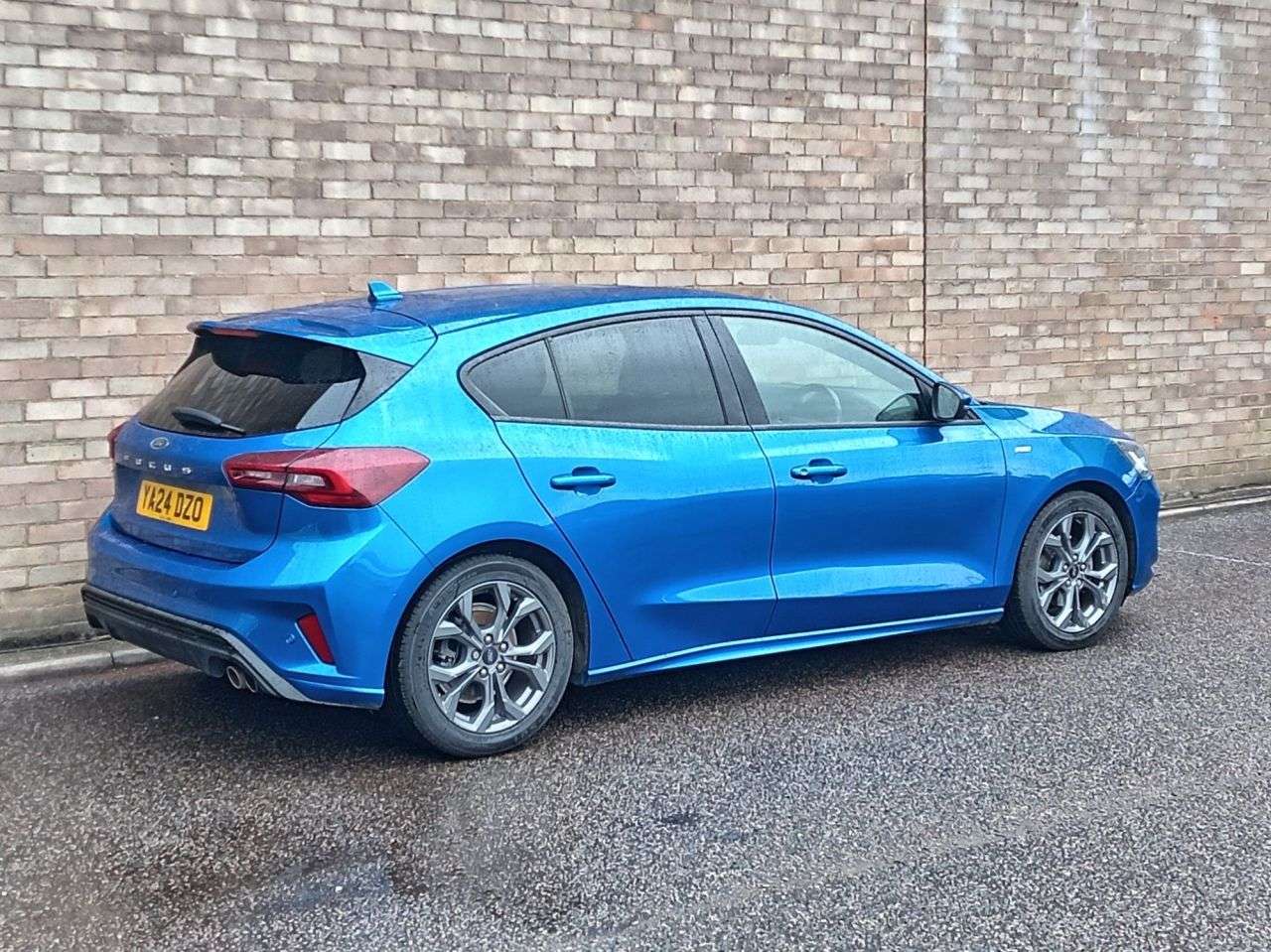 A 2024 FORD FOCUS 1.0T EcoBoost MHEV ST-Line Hatchback 5dr Petrol Hybrid Manual Euro 6 (s/s) A 2024 FORD FOCUS 1.0T EcoBoost MHEV ST-Line Hatchback 5dr Petrol Hybrid Manual Euro 6 (s/s)