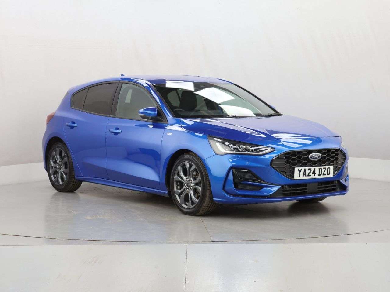 A 2024 FORD FOCUS 1.0T EcoBoost MHEV ST-Line Hatchback 5dr Petrol Hybrid Manual Euro 6 (s/s) A 2024 FORD FOCUS 1.0T EcoBoost MHEV ST-Line Hatchback 5dr Petrol Hybrid Manual Euro 6 (s/s)
