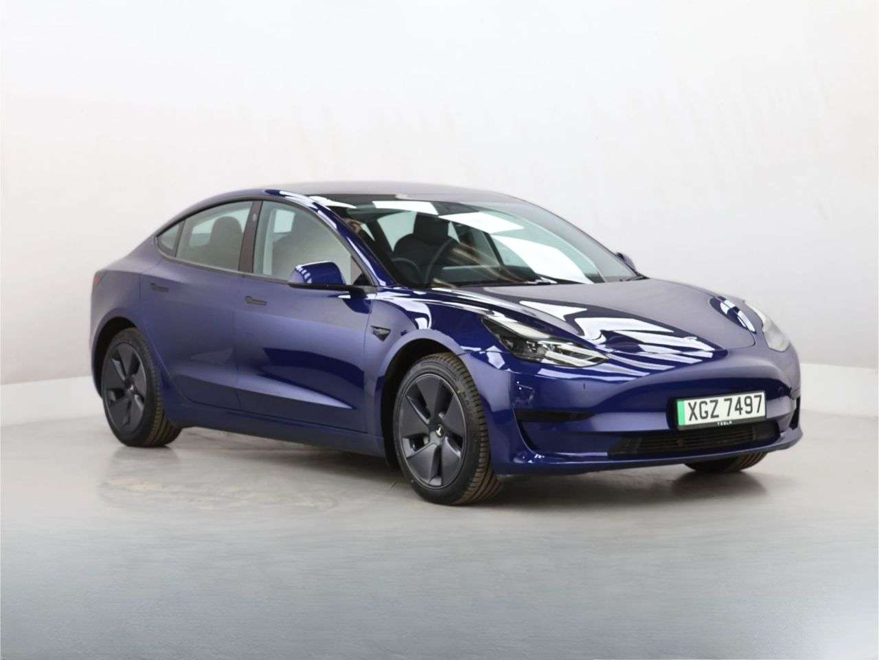 A 2022 TESLA MODEL 3 Saloon 4dr Electric Auto RWD (241 bhp) A 2022 TESLA MODEL 3 Saloon 4dr Electric Auto RWD (241 bhp)