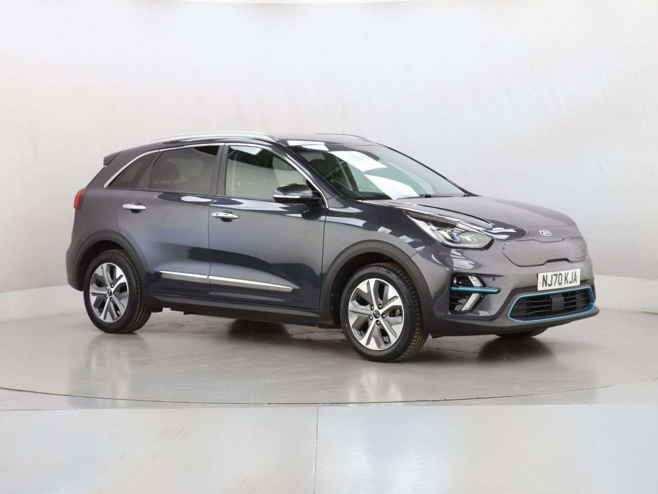 A 2020 KIA NIRO 64kWh 4 SUV 5dr Electric Auto (201 bhp) A 2020 KIA NIRO 64kWh 4 SUV 5dr Electric Auto (201 bhp)