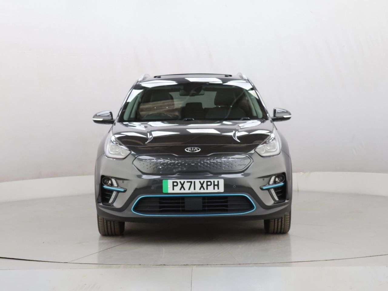 A 2021 KIA NIRO 64kWh 4+ SUV 5dr Electric Auto (201 bhp) A 2021 KIA NIRO 64kWh 4+ SUV 5dr Electric Auto (201 bhp)