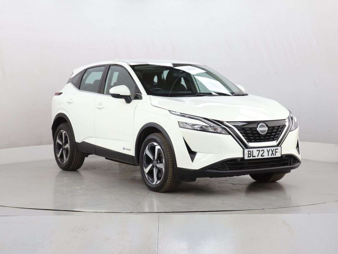 A 2022 NISSAN QASHQAI 1.5 h e-POWER Acenta Premium SUV 5dr Petrol Hybrid Auto Euro 6 (s/s) (190 p A 2022 NISSAN QASHQAI 1.5 h e-POWER Acenta Premium SUV 5dr Petrol Hybrid Auto Euro 6 (s/s) (190 p