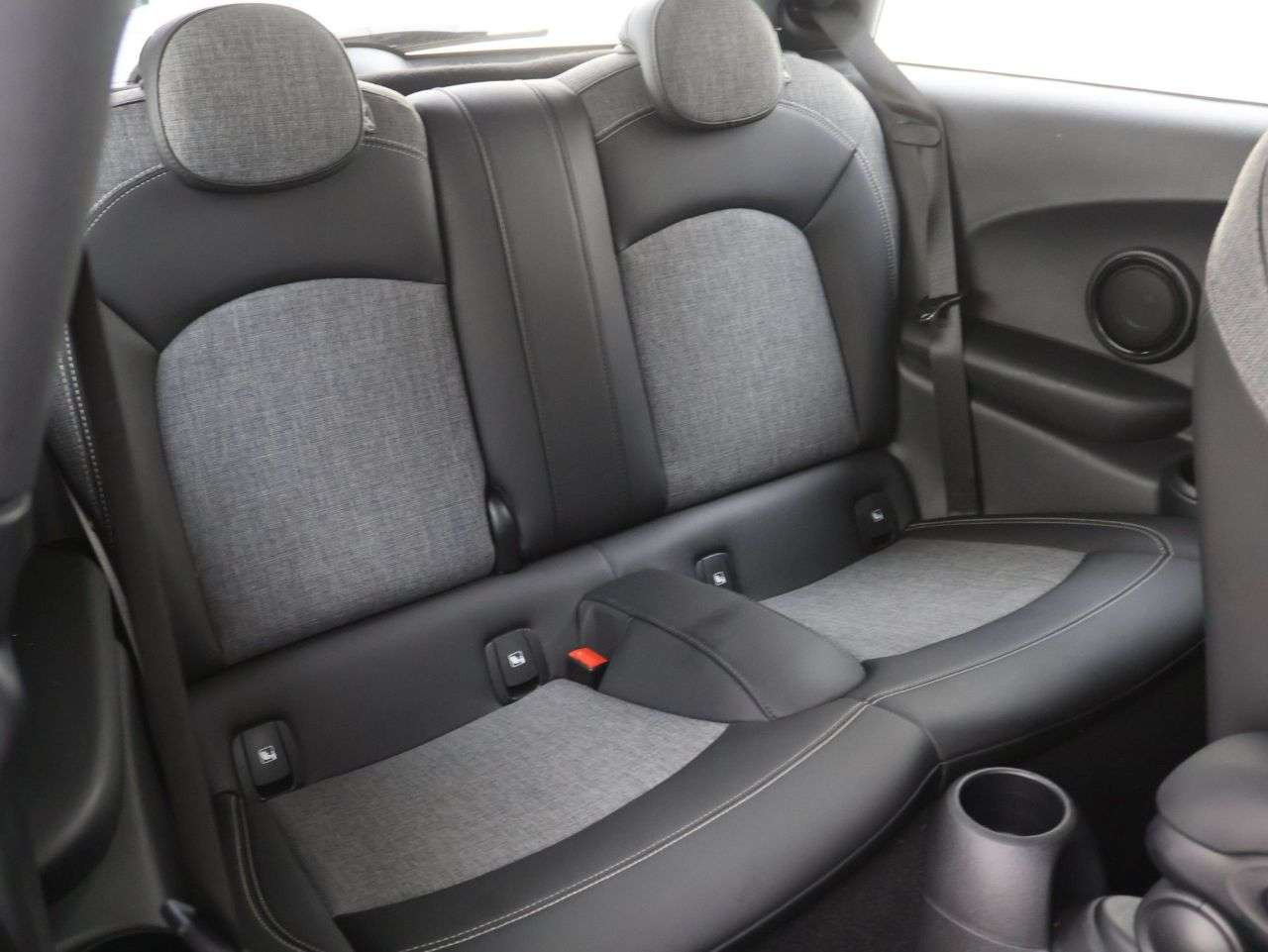 2021 MINI ELECTRIC HATCH 2021 MINI ELECTRIC HATCH