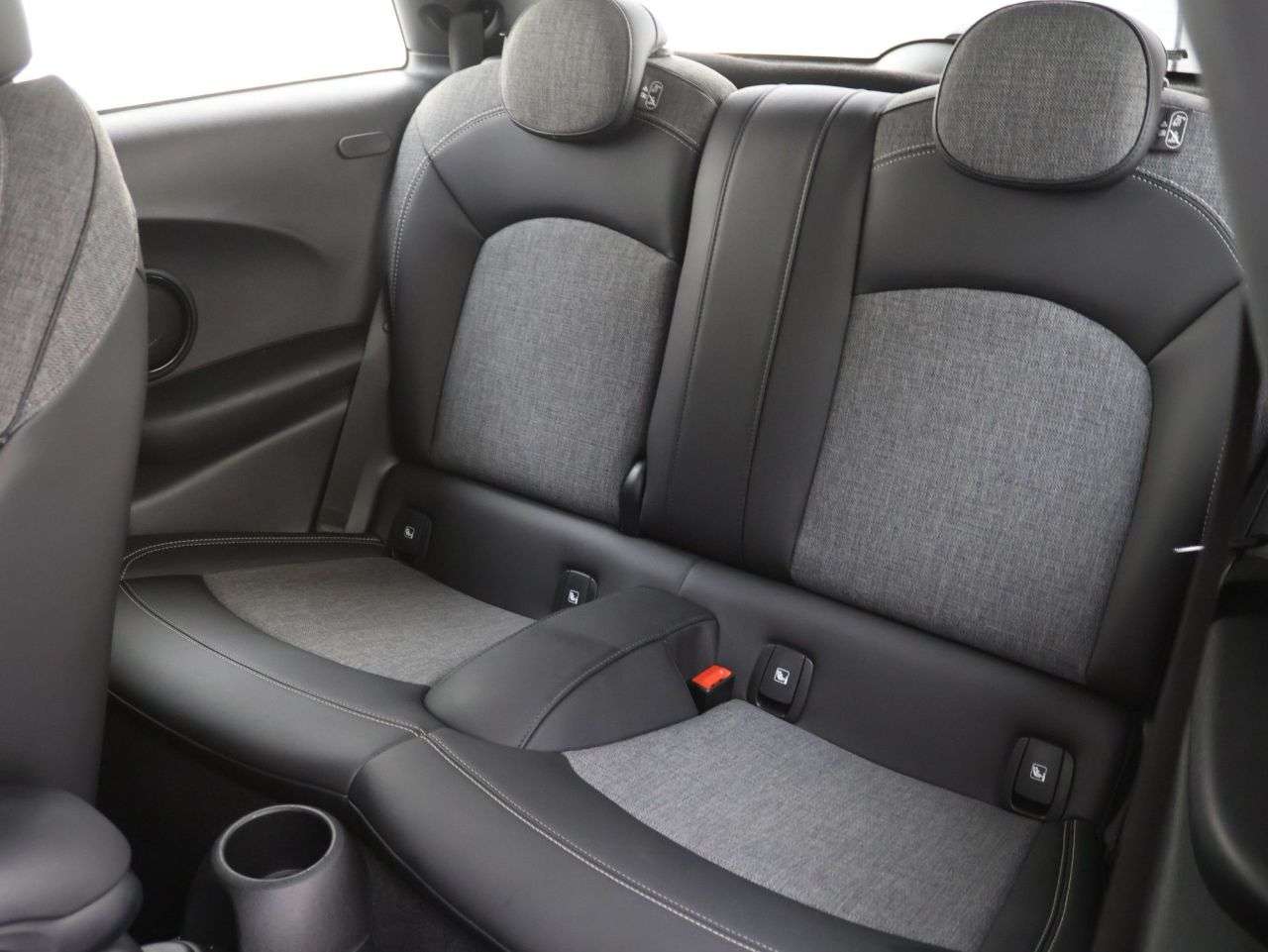 2021 MINI ELECTRIC HATCH 2021 MINI ELECTRIC HATCH