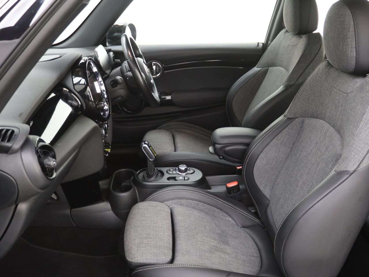 2021 MINI ELECTRIC HATCH 2021 MINI ELECTRIC HATCH