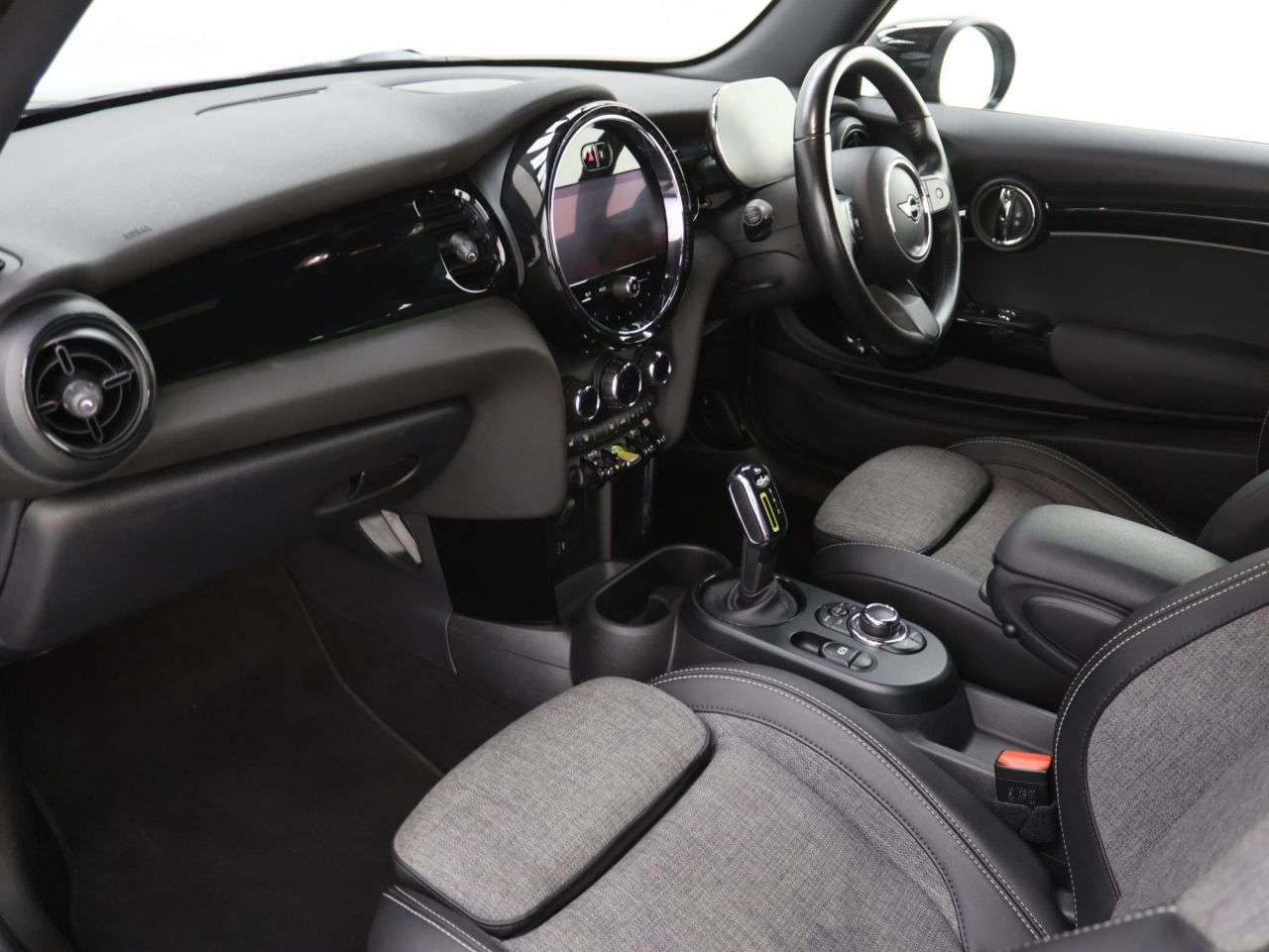 2021 MINI ELECTRIC HATCH 2021 MINI ELECTRIC HATCH