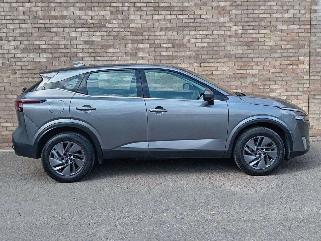 A 2022 NISSAN QASHQAI 1.3 DIG-T MHEV Acenta Premium SUV 5dr Petrol Hybrid XTRON Euro 6 (s/s) (158 A 2022 NISSAN QASHQAI 1.3 DIG-T MHEV Acenta Premium SUV 5dr Petrol Hybrid XTRON Euro 6 (s/s) (158
