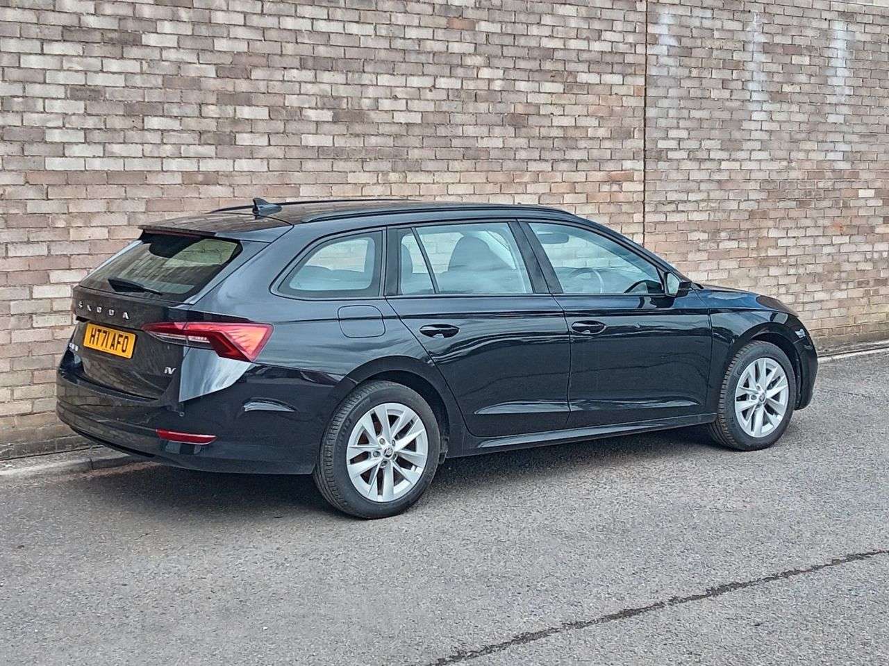 A 2022 SKODA OCTAVIA 1.4 TSI iV 13kWh SE Technology Estate 5dr Petrol Plug-in Hybrid DSG Euro 6 A 2022 SKODA OCTAVIA 1.4 TSI iV 13kWh SE Technology Estate 5dr Petrol Plug-in Hybrid DSG Euro 6