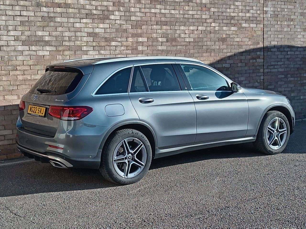 A 2022 MERCEDES-BENZ GLC CLASS 2.0 GLC300h MHEV AMG Line SUV 5dr Petrol Hybrid G-Tronic+ 4MATIC Euro 6 (s/ A 2022 MERCEDES-BENZ GLC CLASS 2.0 GLC300h MHEV AMG Line SUV 5dr Petrol Hybrid G-Tronic+ 4MATIC Euro 6 (s/