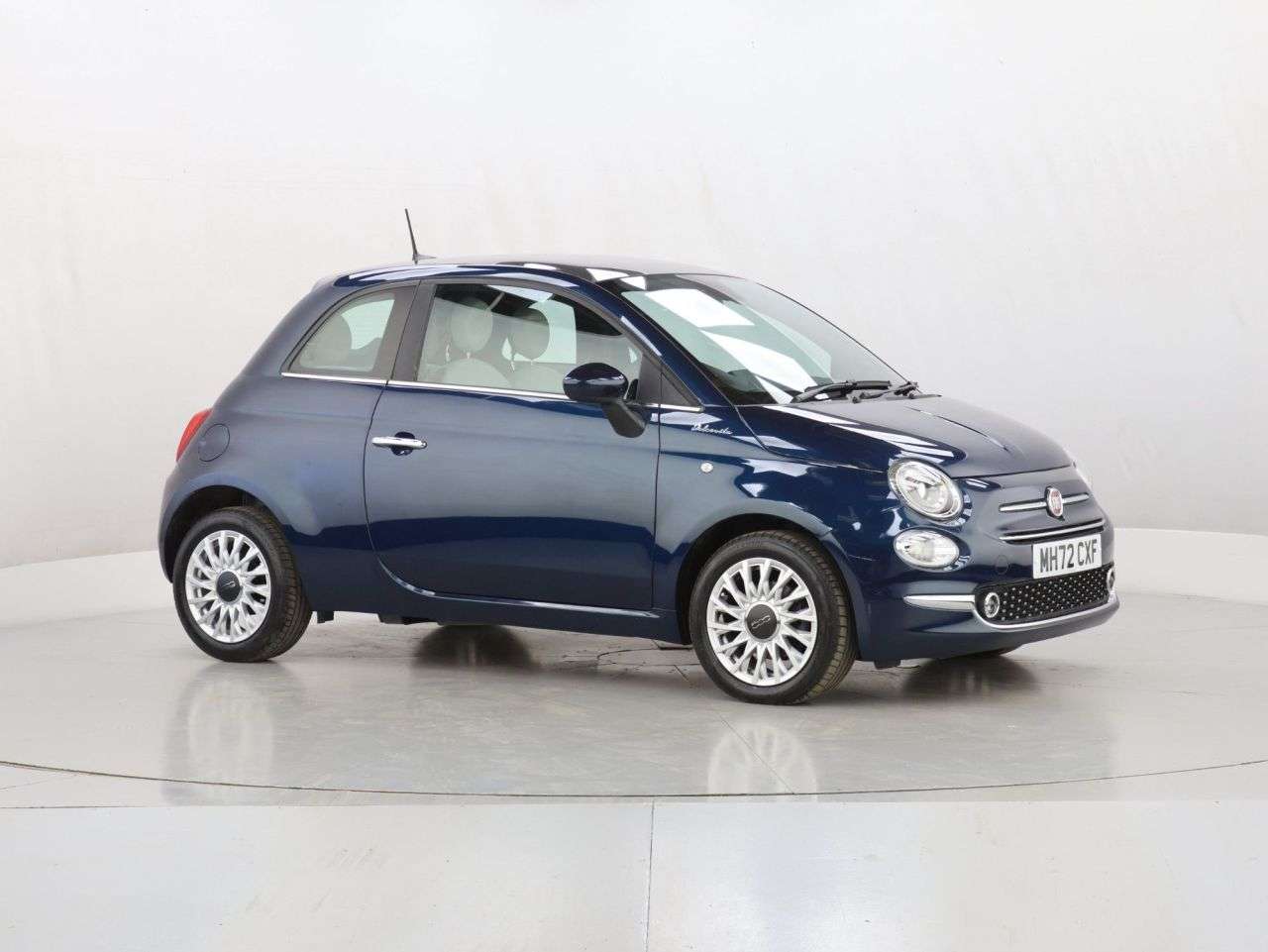 A 2023 FIAT 500 1.0 MHEV Dolcevita Hatchback 3dr Petrol Manual Euro 6 (s/s) (70 bhp) A 2023 FIAT 500 1.0 MHEV Dolcevita Hatchback 3dr Petrol Manual Euro 6 (s/s) (70 bhp)