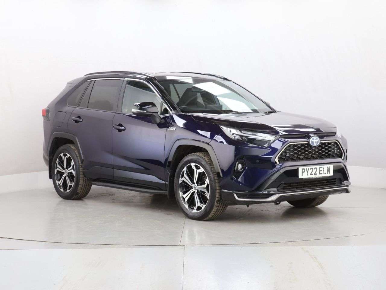 A 2022 TOYOTA RAV4 2.5 VVT 18.1kWh Dynamic SUV 5dr Petrol Plug-in Hybrid CVT 4WD Euro 6 (s/s) A 2022 TOYOTA RAV4 2.5 VVT 18.1kWh Dynamic SUV 5dr Petrol Plug-in Hybrid CVT 4WD Euro 6 (s/s)