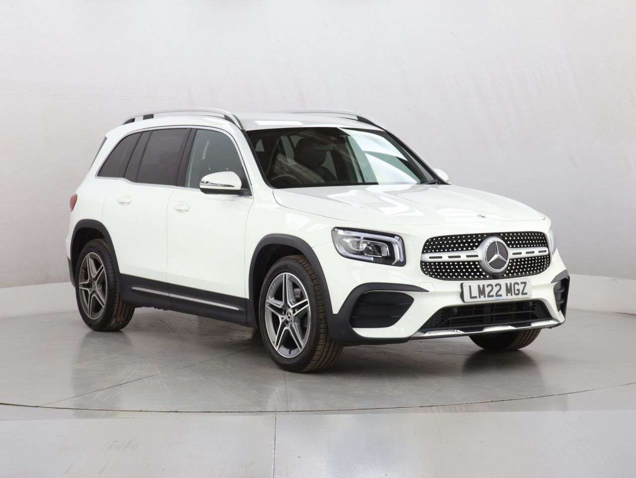 A 2022 MERCEDES-BENZ GLB CLASS 1.3 GLB200 AMG Line SUV 5dr Petrol 7G-DCT Euro 6 (s/s) (163 ps) A 2022 MERCEDES-BENZ GLB CLASS 1.3 GLB200 AMG Line SUV 5dr Petrol 7G-DCT Euro 6 (s/s) (163 ps)