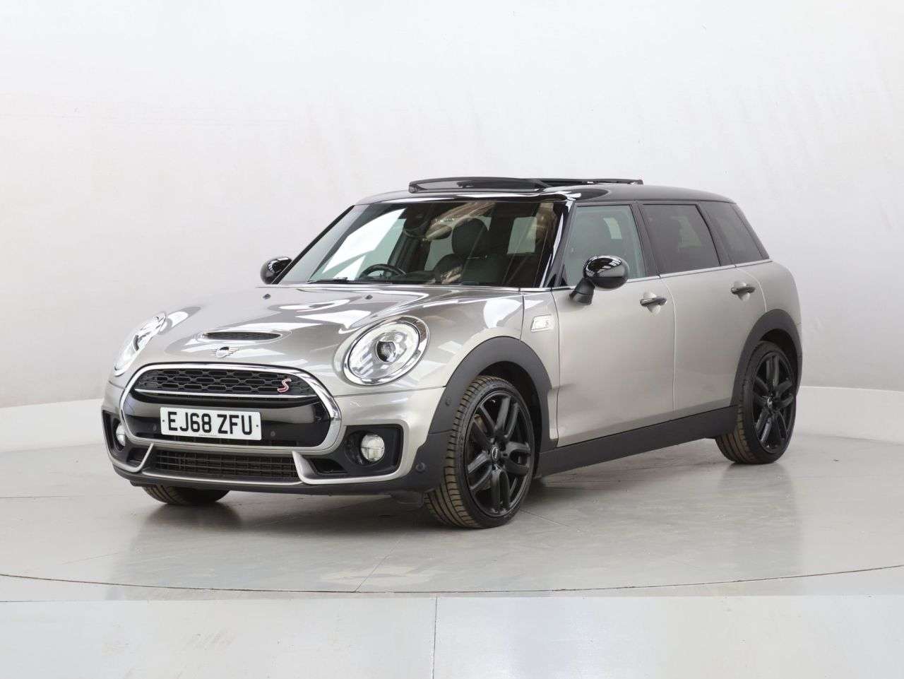 2018 MINI CLUBMAN 2018 MINI CLUBMAN
