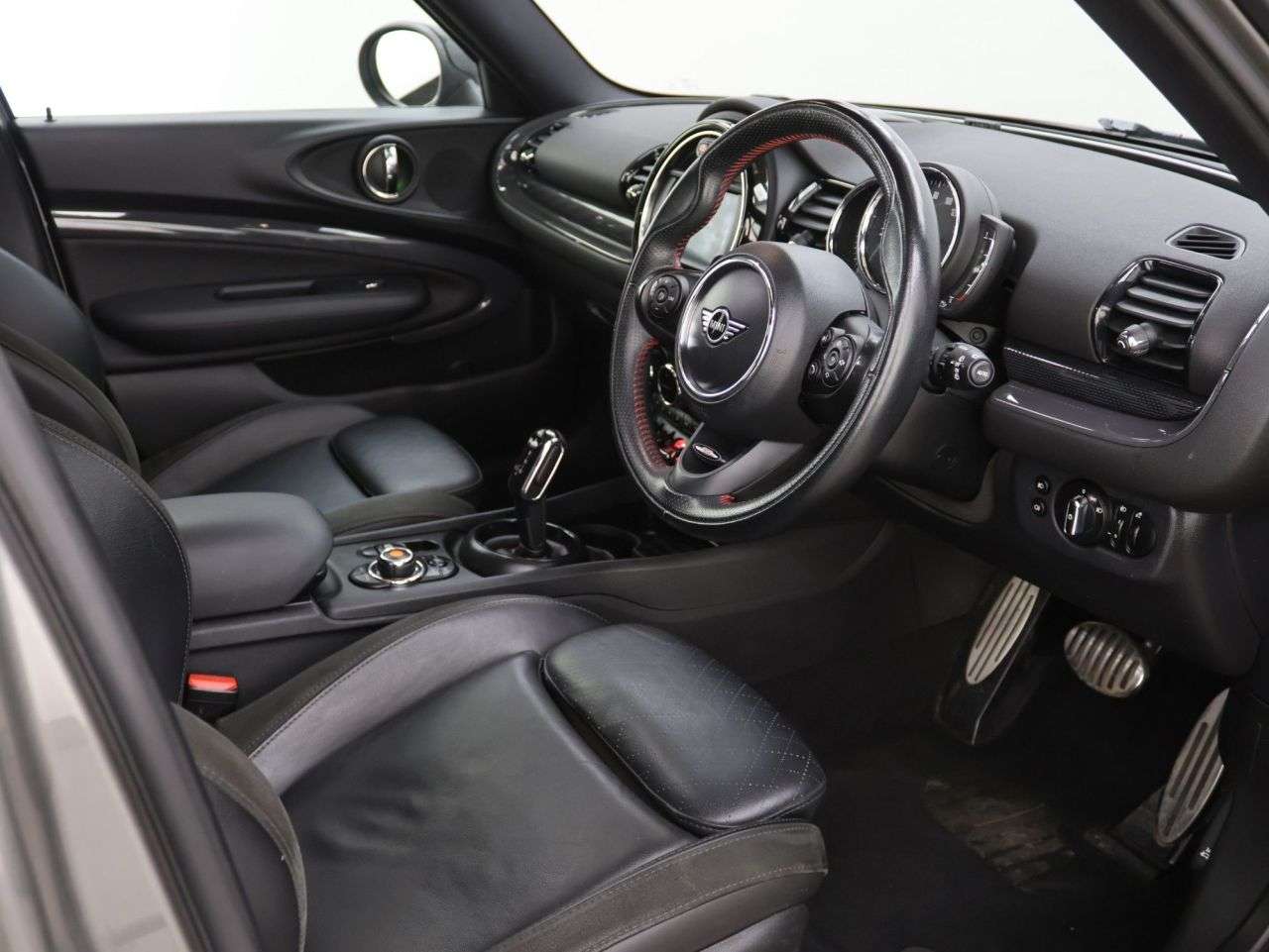 2018 MINI CLUBMAN 2018 MINI CLUBMAN