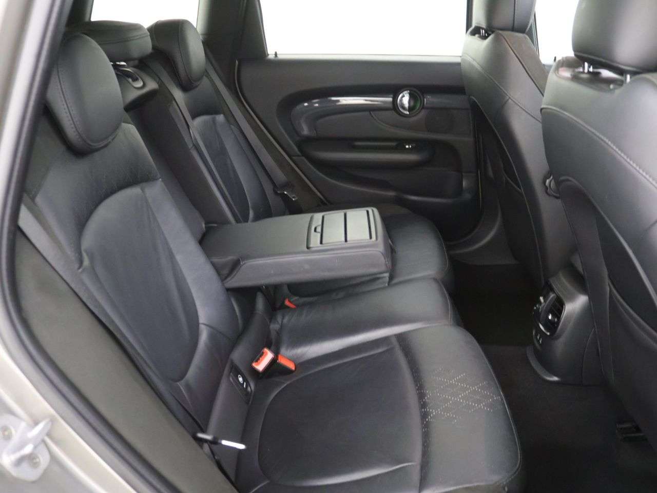 2018 MINI CLUBMAN 2018 MINI CLUBMAN