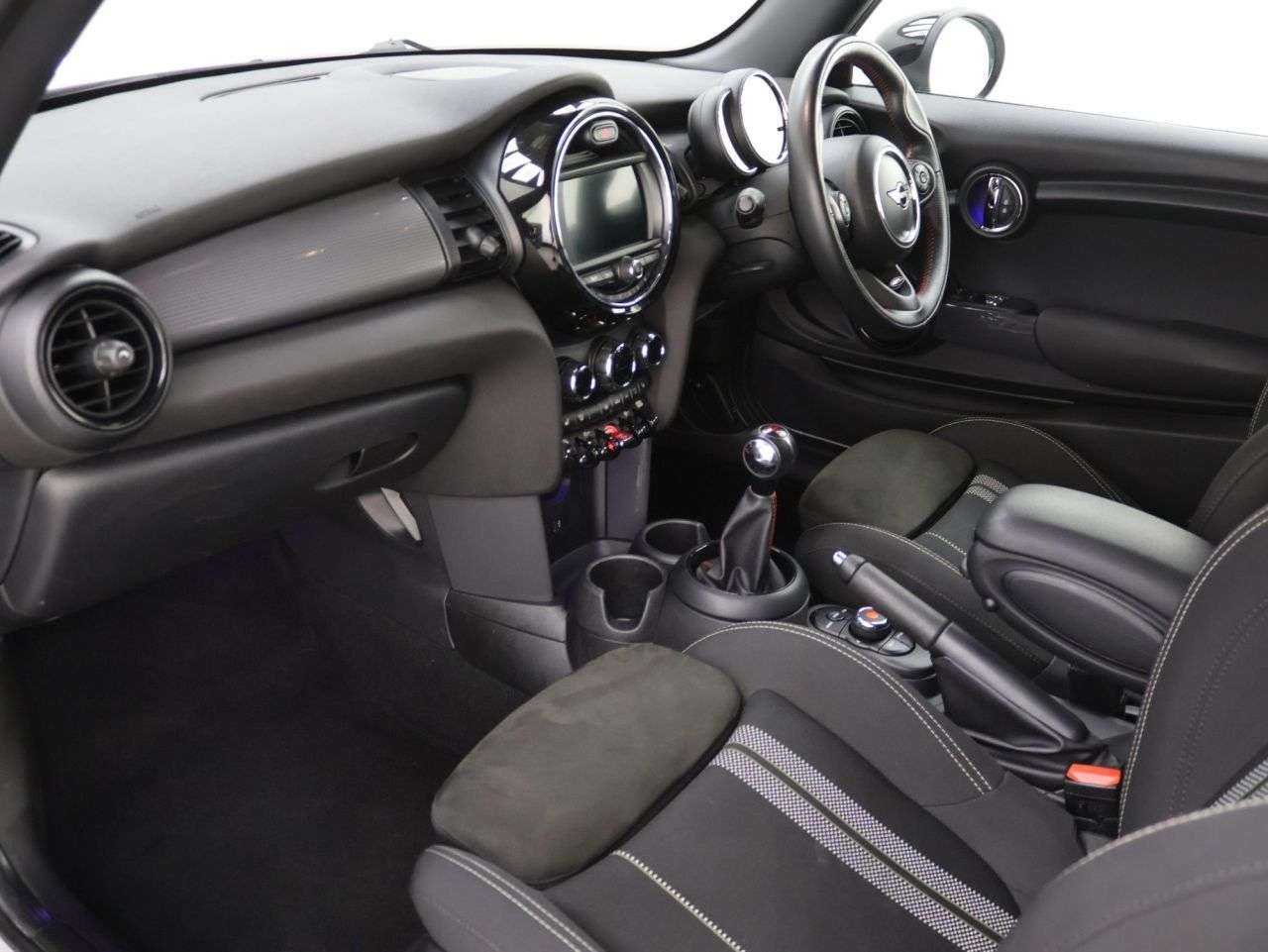 2019 MINI HATCH 2019 MINI HATCH