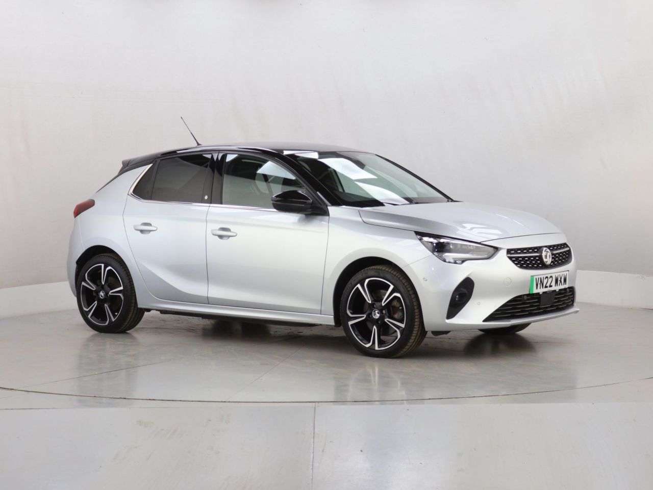 A 2022 VAUXHALL CORSA-E 50kWh Elite Premium Hatchback 5dr Electric Auto (136 ps) A 2022 VAUXHALL CORSA-E 50kWh Elite Premium Hatchback 5dr Electric Auto (136 ps)