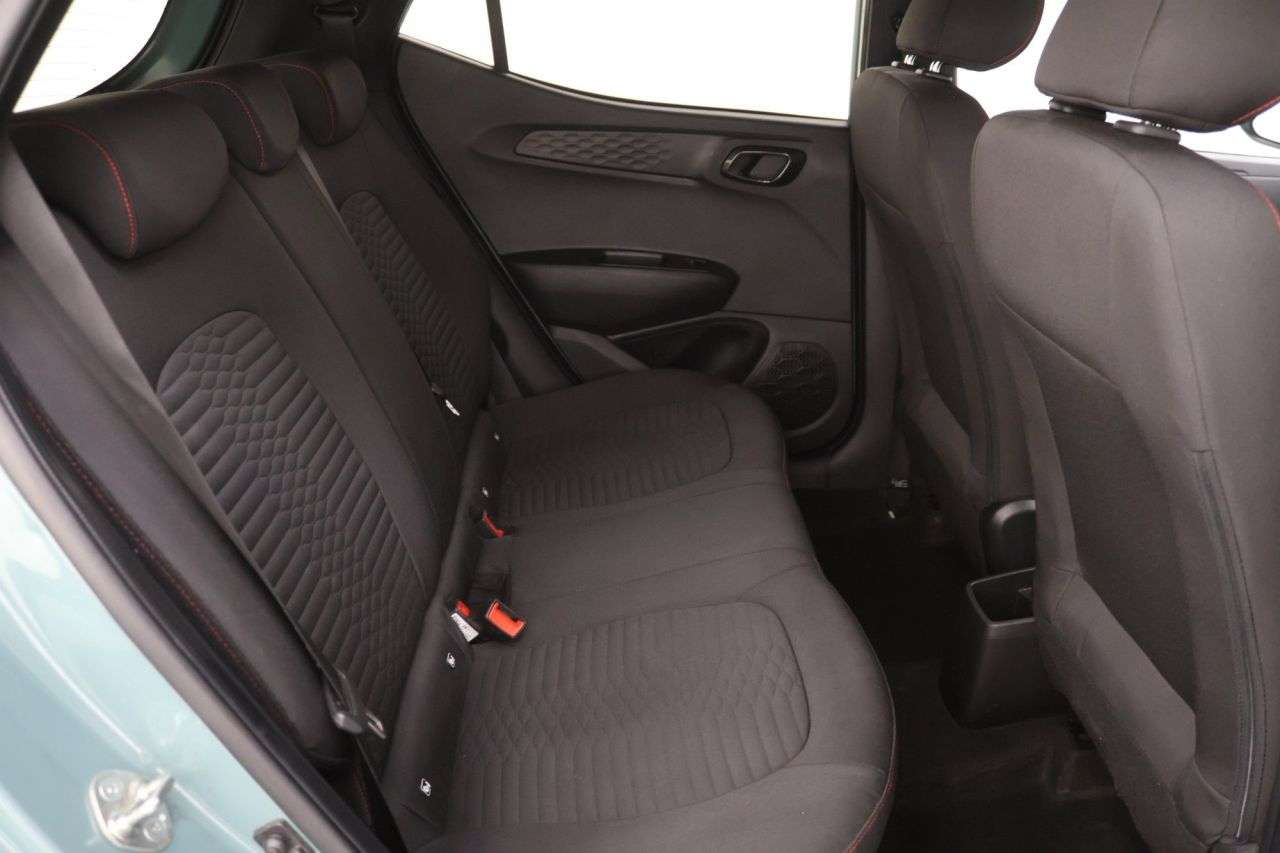 2024 HYUNDAI I10 2024 HYUNDAI I10