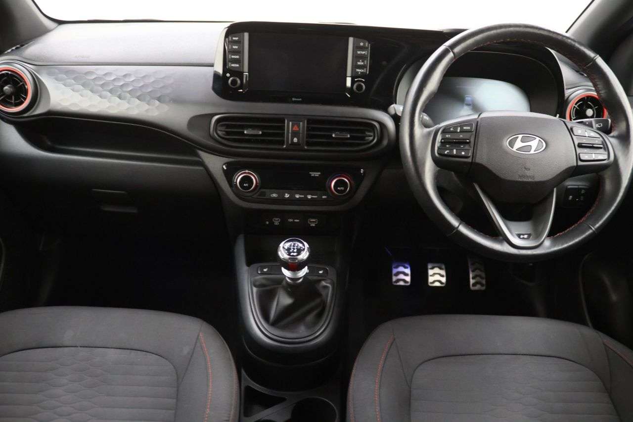 2024 HYUNDAI I10 2024 HYUNDAI I10