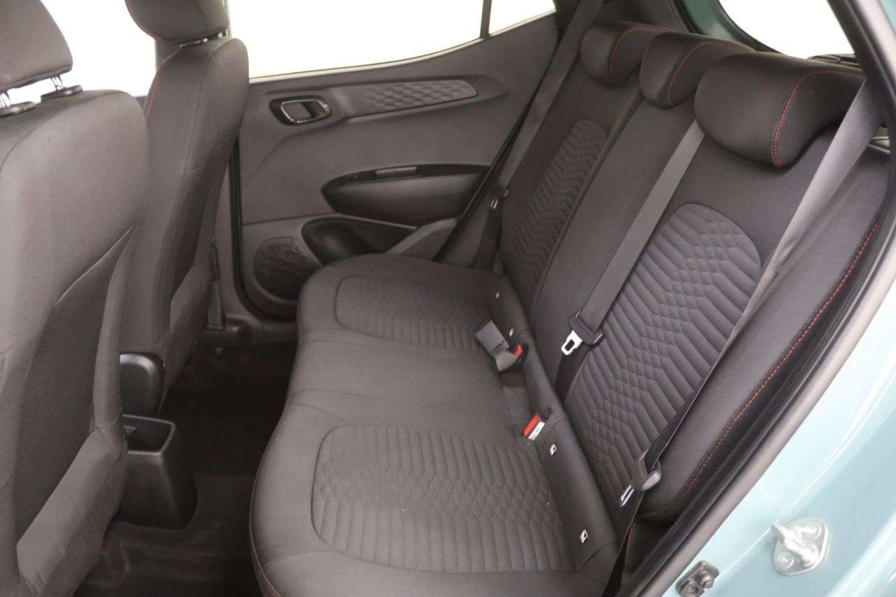 2024 HYUNDAI I10 2024 HYUNDAI I10