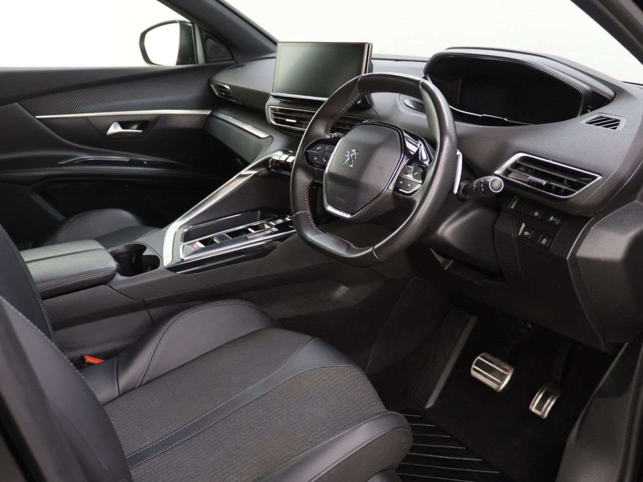 2024 PEUGEOT 5008 2024 PEUGEOT 5008