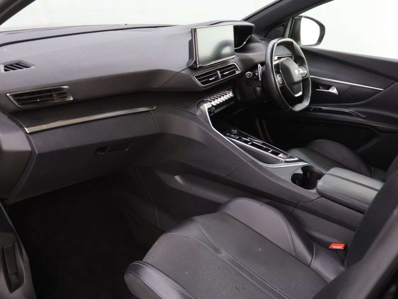 2024 PEUGEOT 5008 2024 PEUGEOT 5008