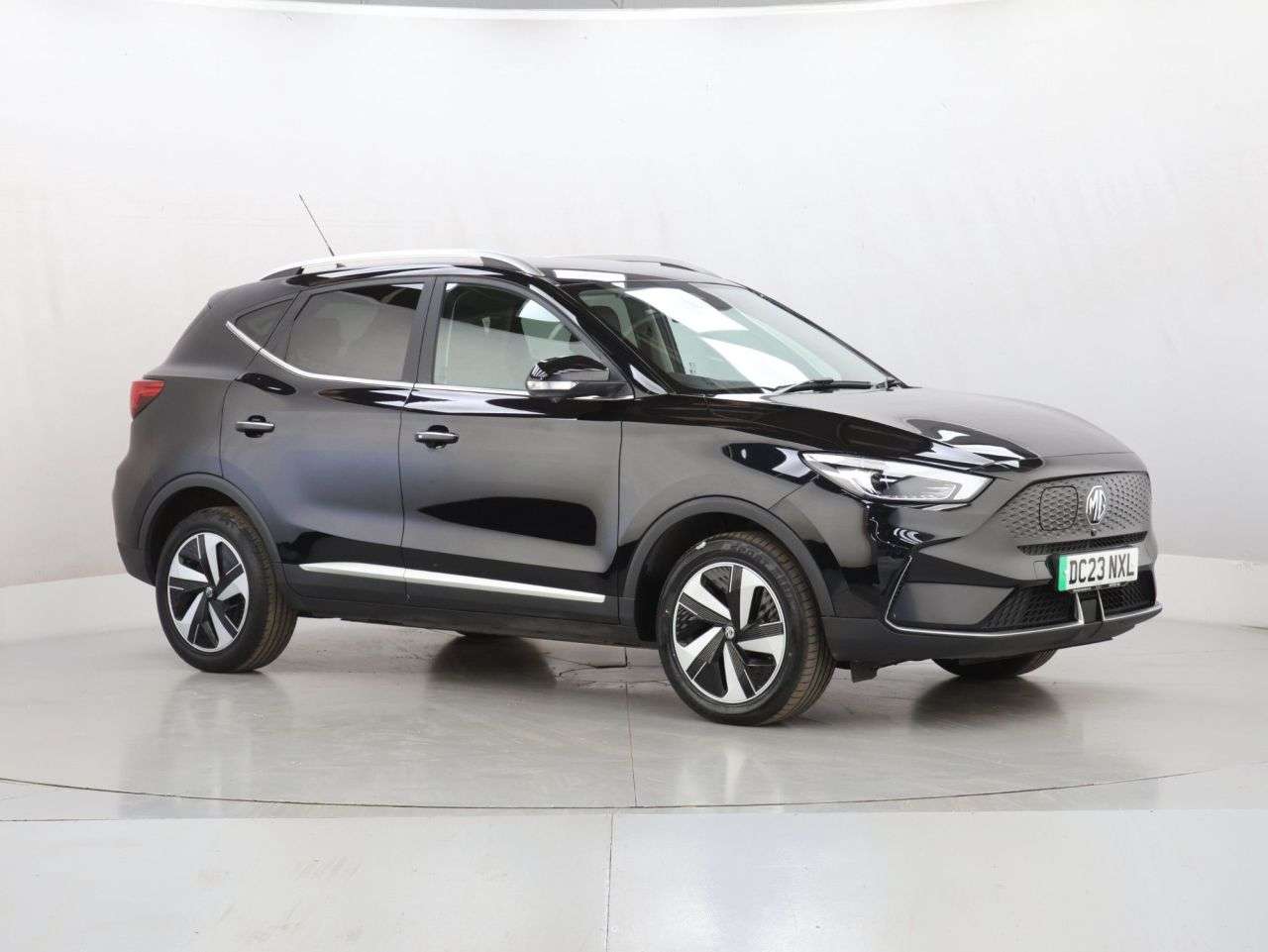 A 2023 MG MG ZS 72.6kWh Trophy Connect Long Range SUV 5dr Electric Auto (156 ps) A 2023 MG MG ZS 72.6kWh Trophy Connect Long Range SUV 5dr Electric Auto (156 ps)