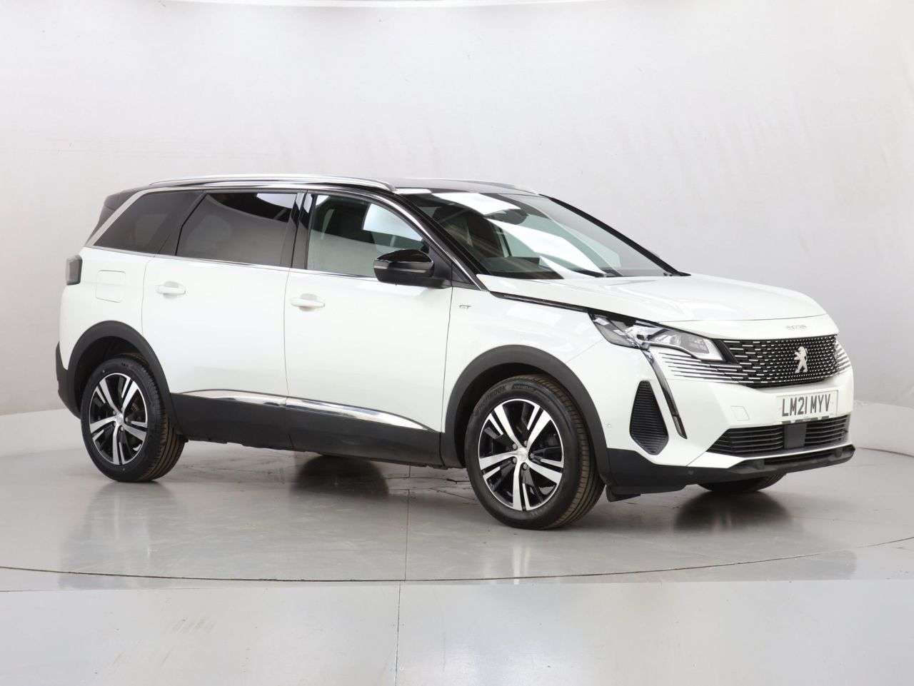 A 2021 PEUGEOT 5008 1.2 PureTech GT SUV 5dr Petrol EAT Euro 6 (s/s) (130 ps) A 2021 PEUGEOT 5008 1.2 PureTech GT SUV 5dr Petrol EAT Euro 6 (s/s) (130 ps)