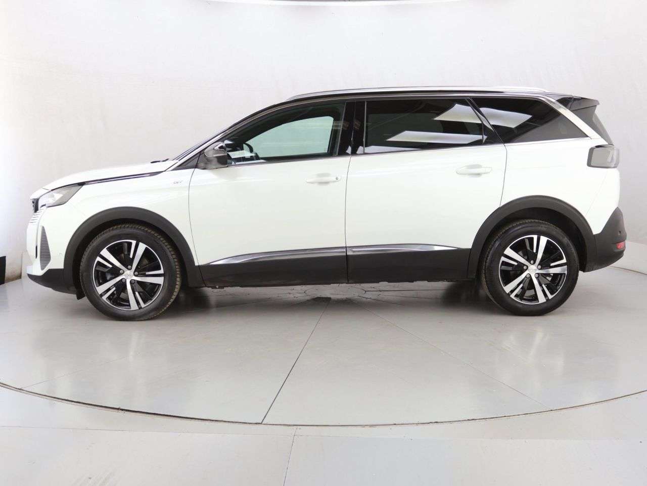 2021 PEUGEOT 5008 2021 PEUGEOT 5008