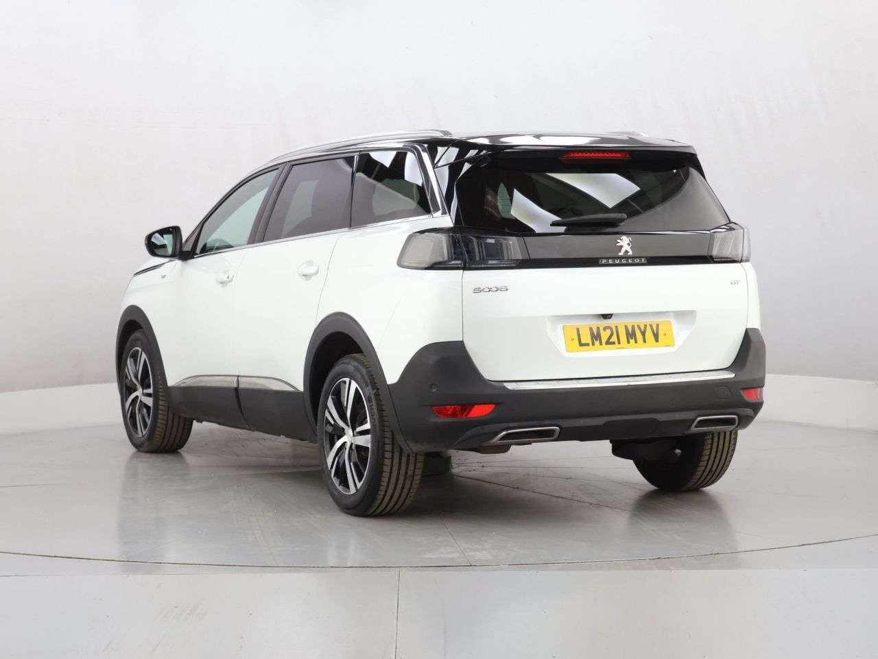 2021 PEUGEOT 5008 2021 PEUGEOT 5008