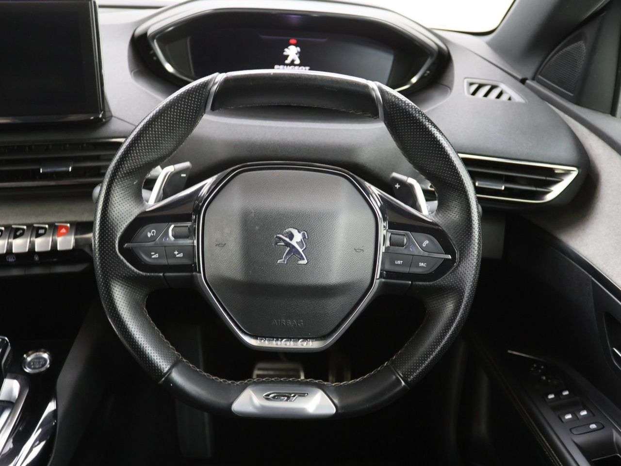 2021 PEUGEOT 5008 2021 PEUGEOT 5008