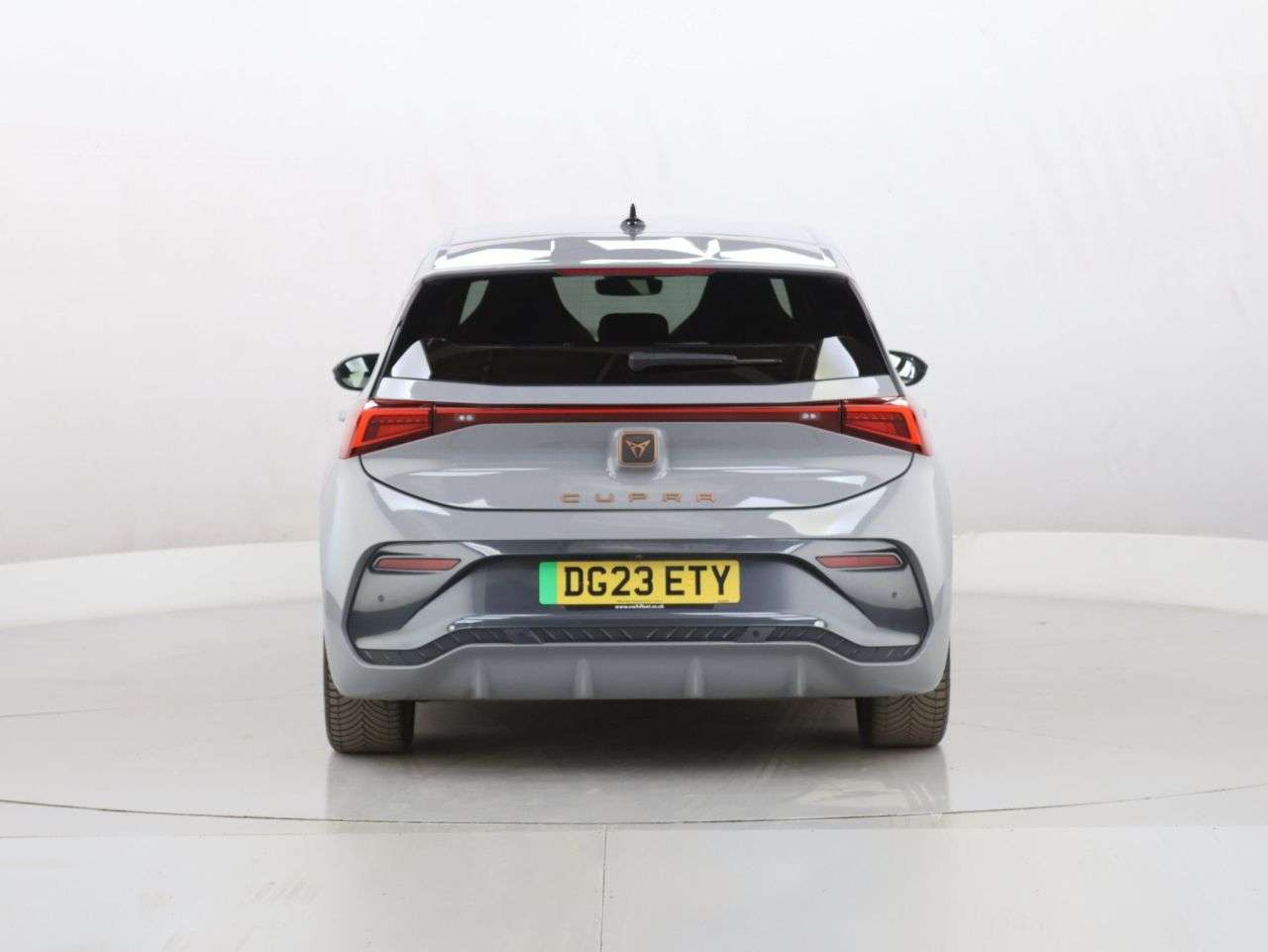 2023 CUPRA BORN 2023 CUPRA BORN
