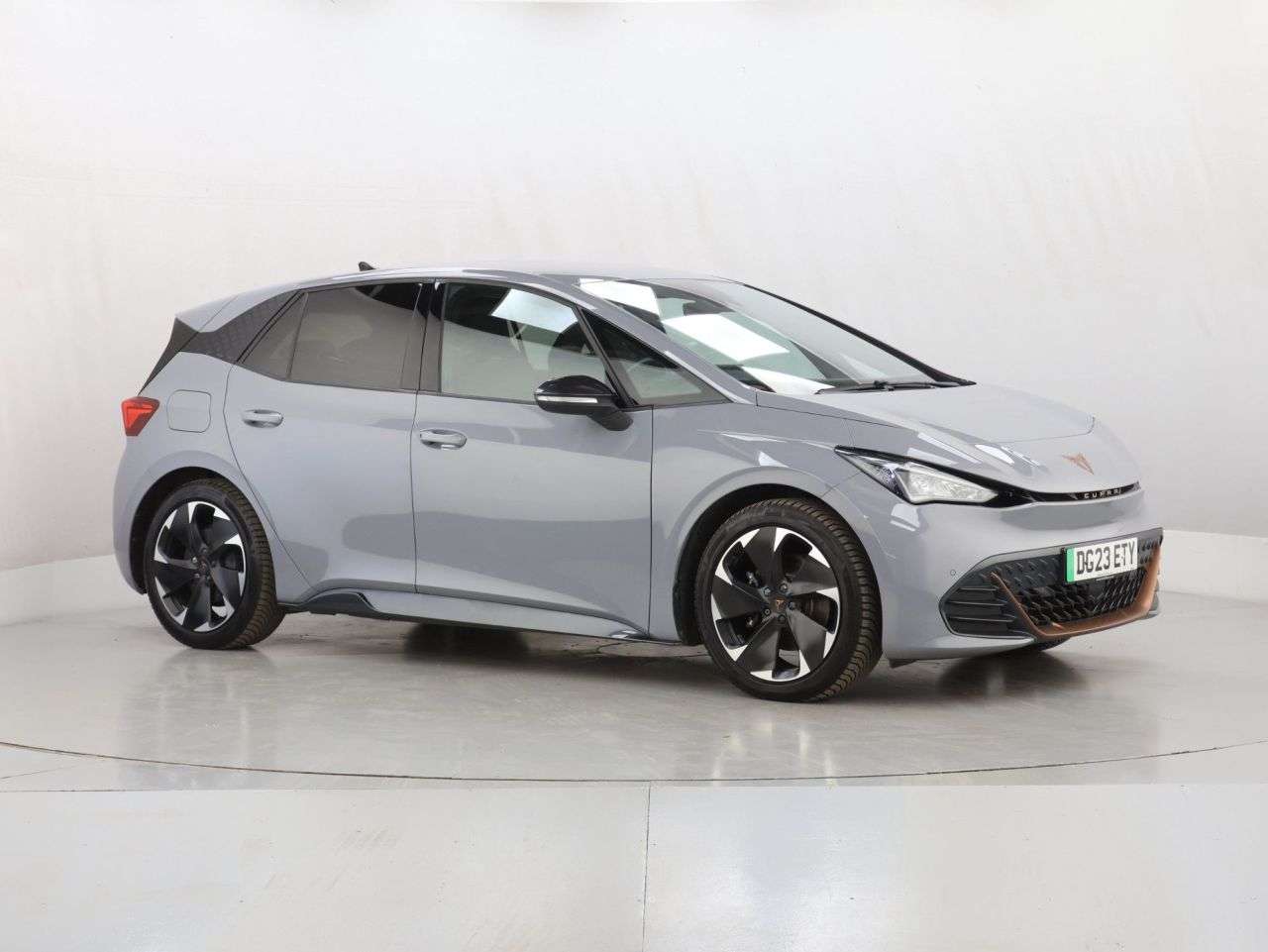 A 2023 CUPRA BORN 58kWh V2 Hatchback 5dr Electric Auto (204 ps) A 2023 CUPRA BORN 58kWh V2 Hatchback 5dr Electric Auto (204 ps)