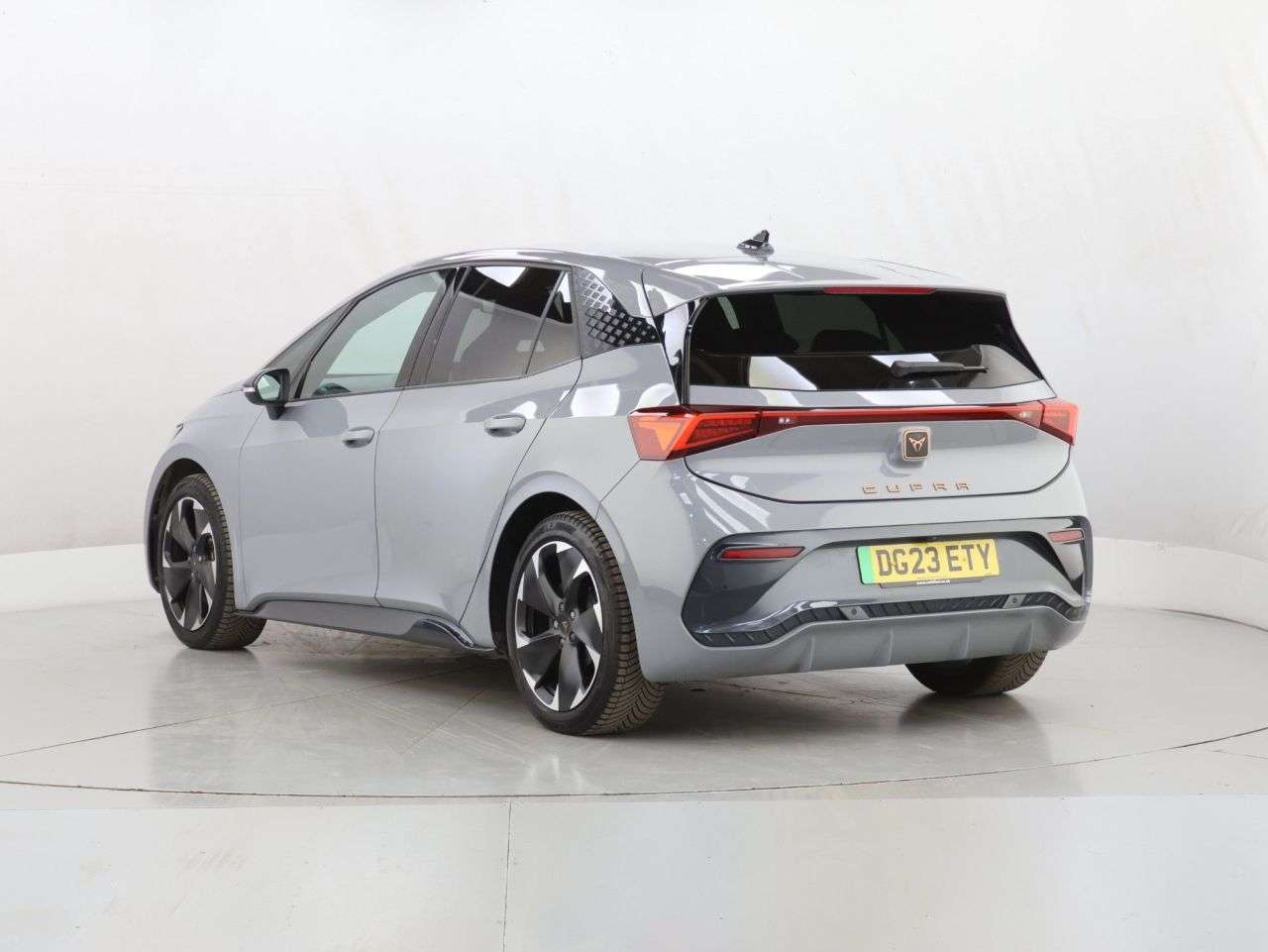 2023 CUPRA BORN 2023 CUPRA BORN