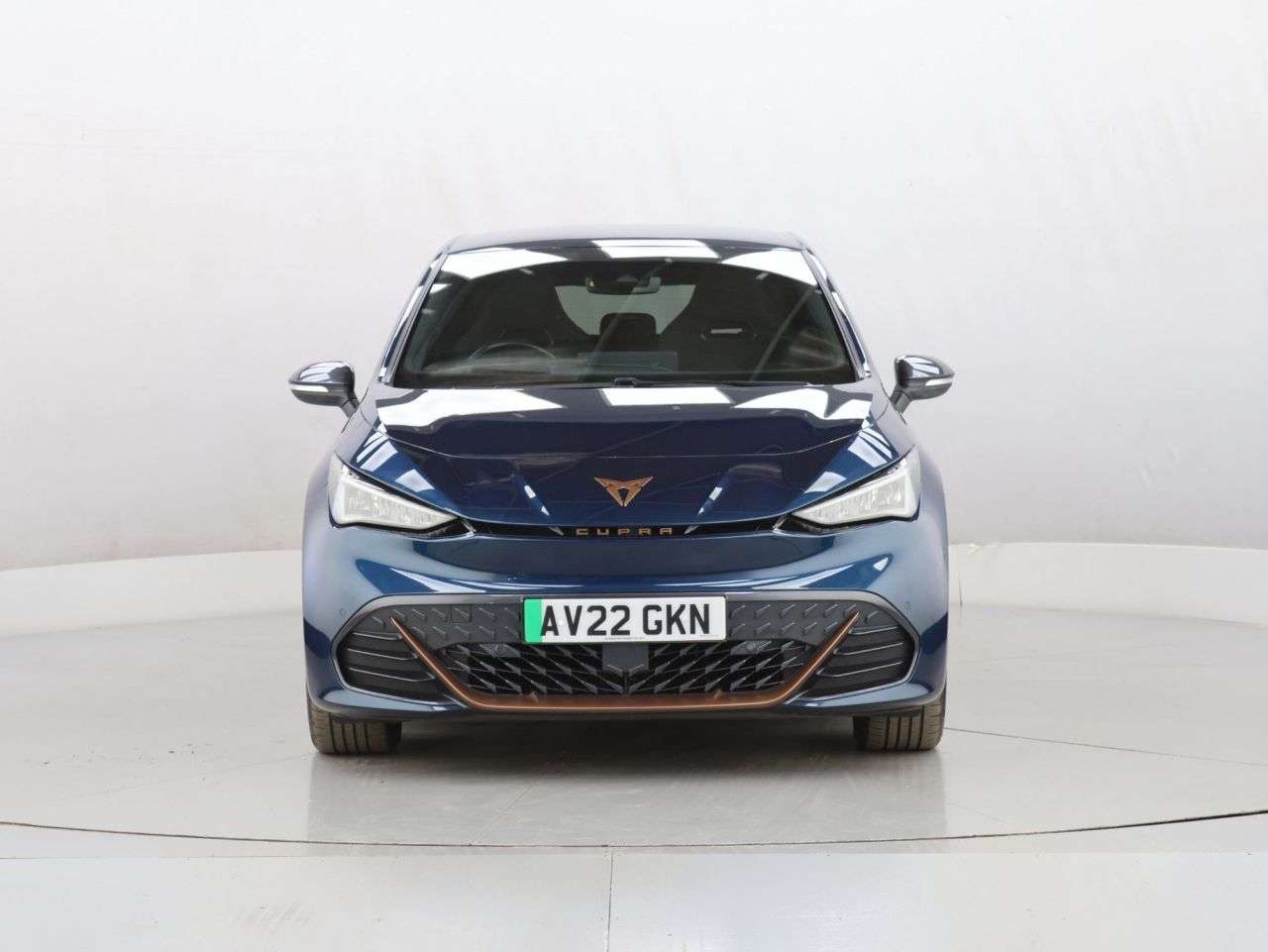 A 2022 CUPRA BORN 58kWh V2 Hatchback 5dr Electric Auto (204 ps) A 2022 CUPRA BORN 58kWh V2 Hatchback 5dr Electric Auto (204 ps)