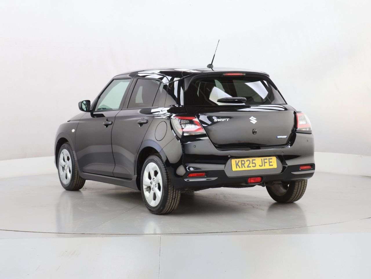 2025 SUZUKI SWIFT 2025 SUZUKI SWIFT