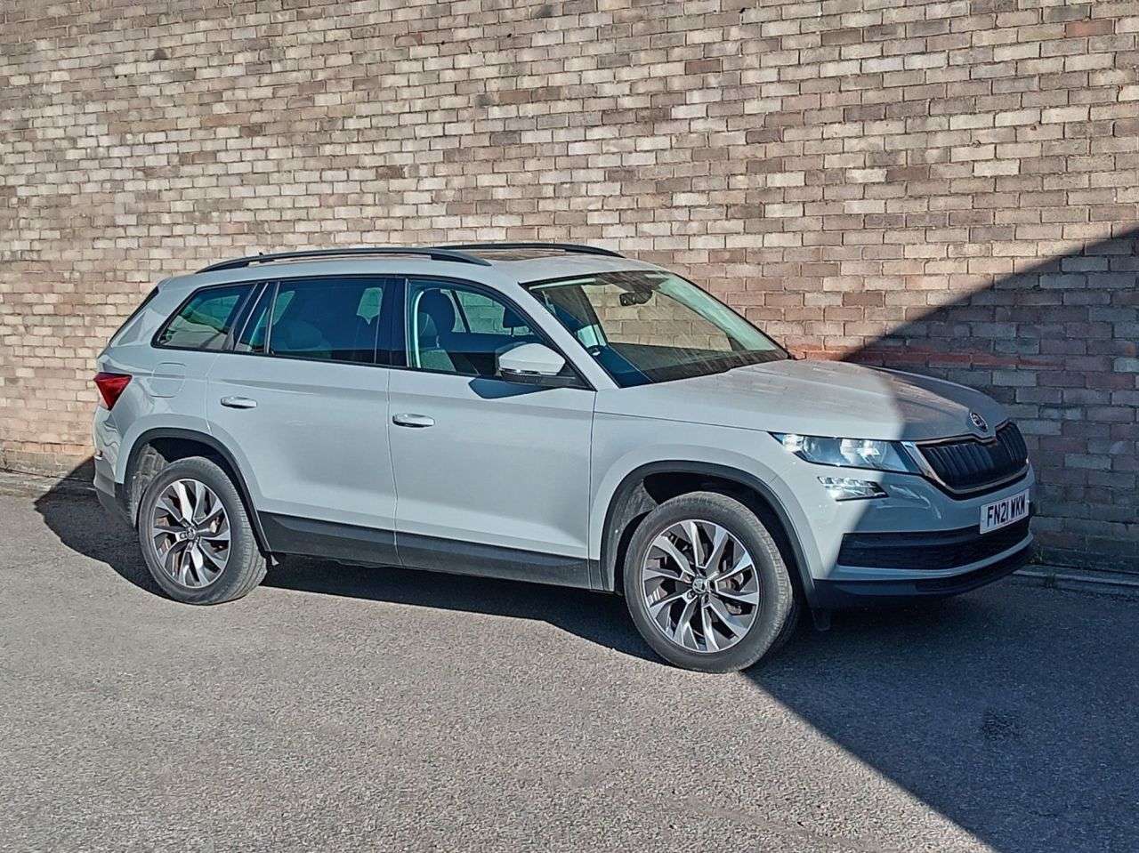 A 2021 SKODA KODIAQ 1.5 TSI ACT SE Drive SUV 5dr Petrol Manual Euro 6 (s/s) (7 Seat) (150 ps) A 2021 SKODA KODIAQ 1.5 TSI ACT SE Drive SUV 5dr Petrol Manual Euro 6 (s/s) (7 Seat) (150 ps)