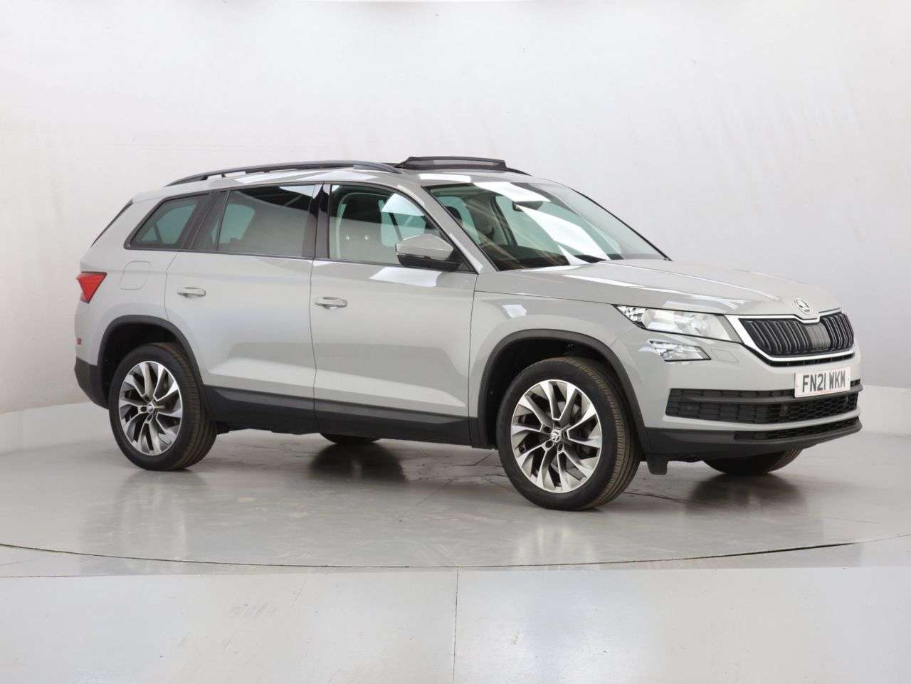 A 2021 SKODA KODIAQ 1.5 TSI ACT SE Drive SUV 5dr Petrol Manual Euro 6 (s/s) (7 Seat) (150 ps) A 2021 SKODA KODIAQ 1.5 TSI ACT SE Drive SUV 5dr Petrol Manual Euro 6 (s/s) (7 Seat) (150 ps)
