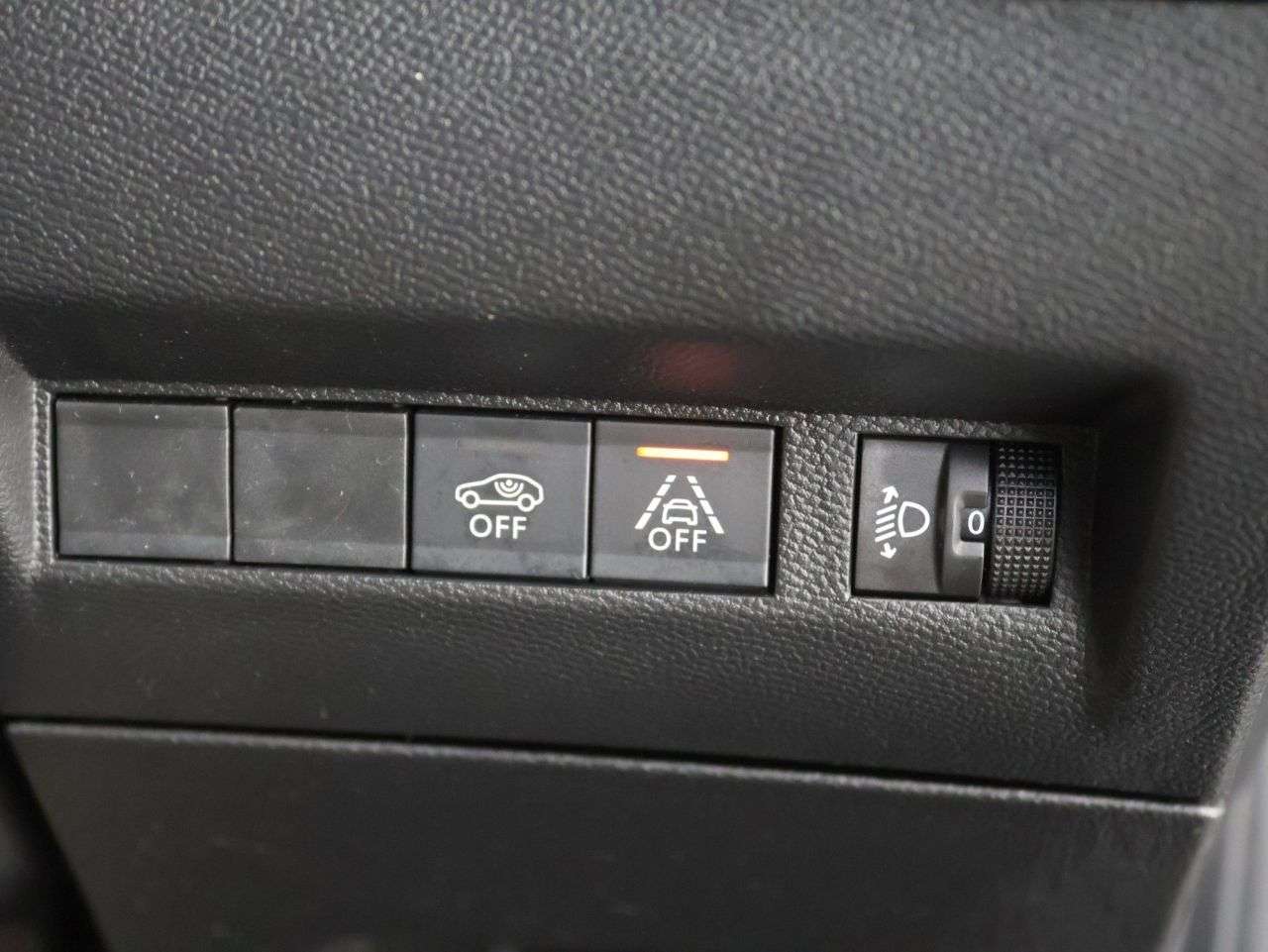 2022 PEUGEOT 208 2022 PEUGEOT 208