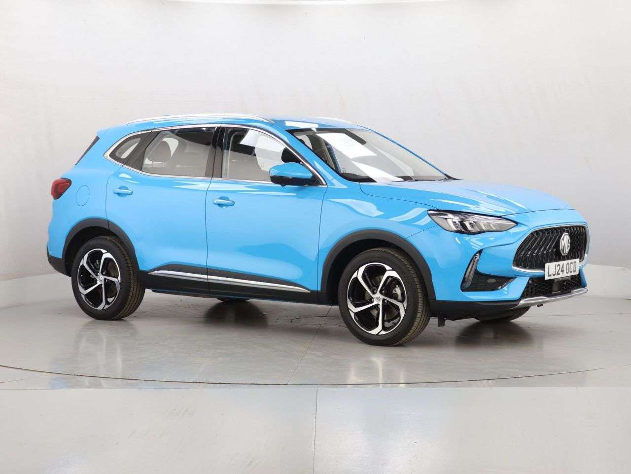 A 2024 MG MG HS 1.5 T-GDI 16.6kWh SE SUV 5dr Petrol Plug-in Hybrid Auto Euro 6 (s/s) (258 p A 2024 MG MG HS 1.5 T-GDI 16.6kWh SE SUV 5dr Petrol Plug-in Hybrid Auto Euro 6 (s/s) (258 p