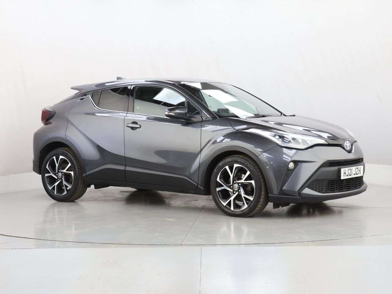 A 2021 TOYOTA C-HR 1.8 VVT-h GPF Design SUV 5dr Petrol Hybrid CVT Euro 6 (s/s) (122 ps) A 2021 TOYOTA C-HR 1.8 VVT-h GPF Design SUV 5dr Petrol Hybrid CVT Euro 6 (s/s) (122 ps)