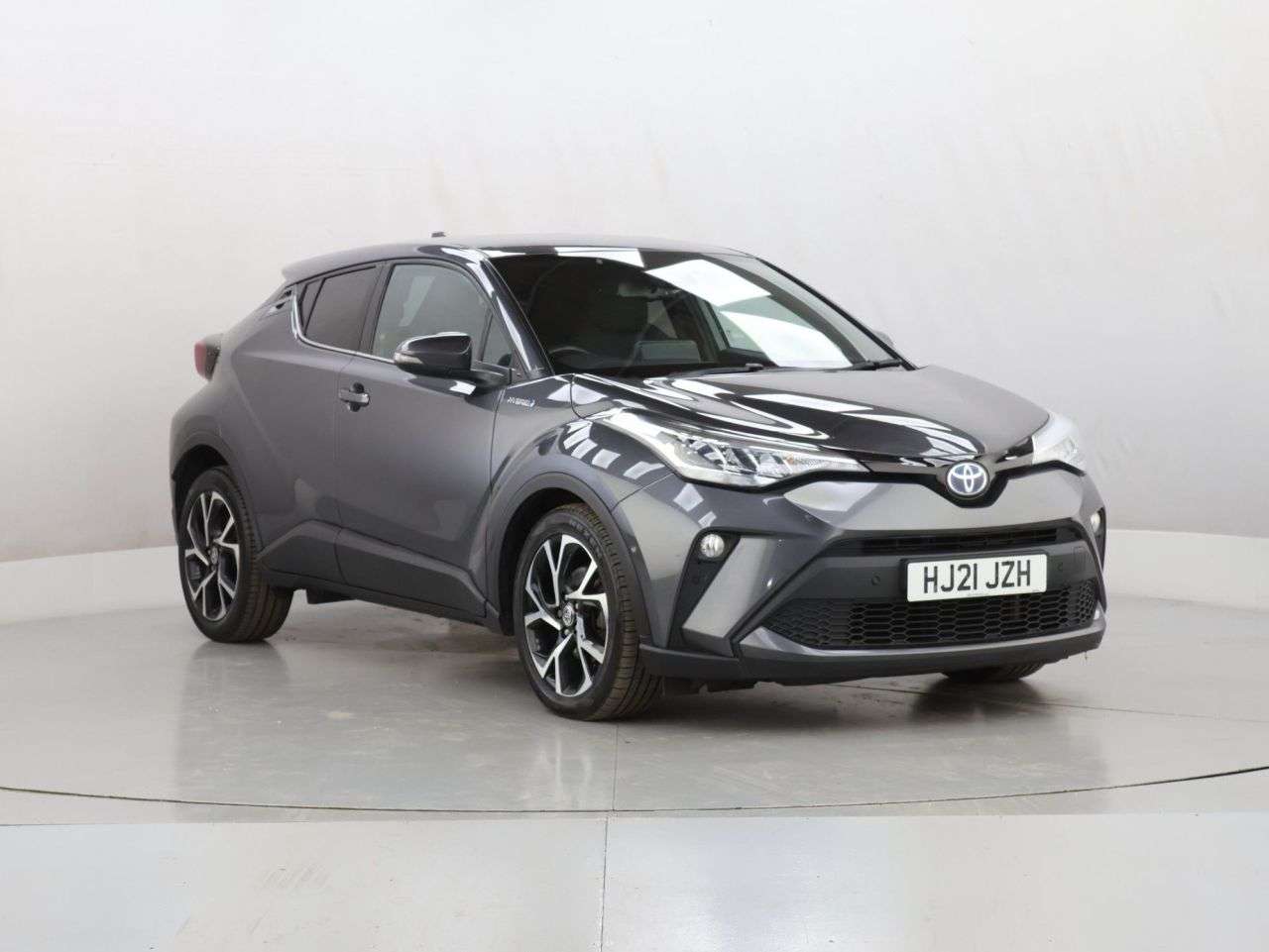 A 2021 TOYOTA C-HR 1.8 VVT-h GPF Design SUV 5dr Petrol Hybrid CVT Euro 6 (s/s) (122 ps) A 2021 TOYOTA C-HR 1.8 VVT-h GPF Design SUV 5dr Petrol Hybrid CVT Euro 6 (s/s) (122 ps)