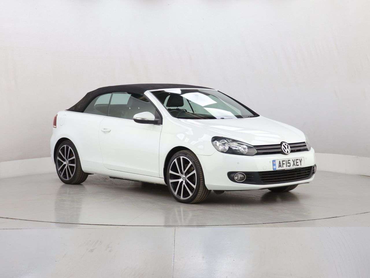 A 2015 VOLKSWAGEN GOLF 2.0 TDI BlueMotion Tech GT Cabriolet 2dr Diesel Manual Euro 5 (s/s) (140 ps A 2015 VOLKSWAGEN GOLF 2.0 TDI BlueMotion Tech GT Cabriolet 2dr Diesel Manual Euro 5 (s/s) (140 ps