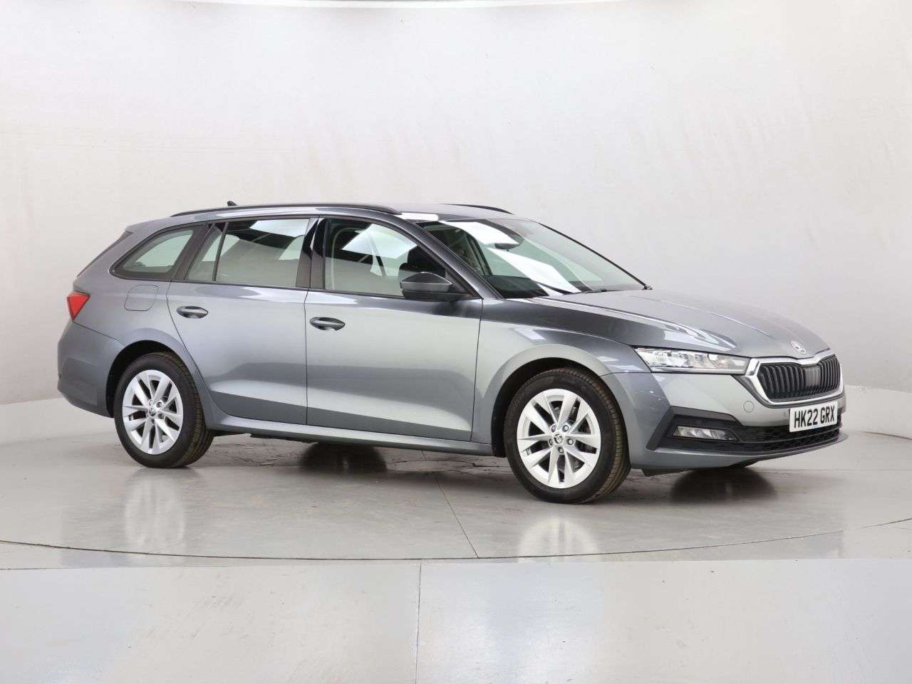 A 2022 SKODA OCTAVIA 1.4 TSI iV 13kWh SE Technology Estate 5dr Petrol Plug-in Hybrid DSG Euro 6 A 2022 SKODA OCTAVIA 1.4 TSI iV 13kWh SE Technology Estate 5dr Petrol Plug-in Hybrid DSG Euro 6