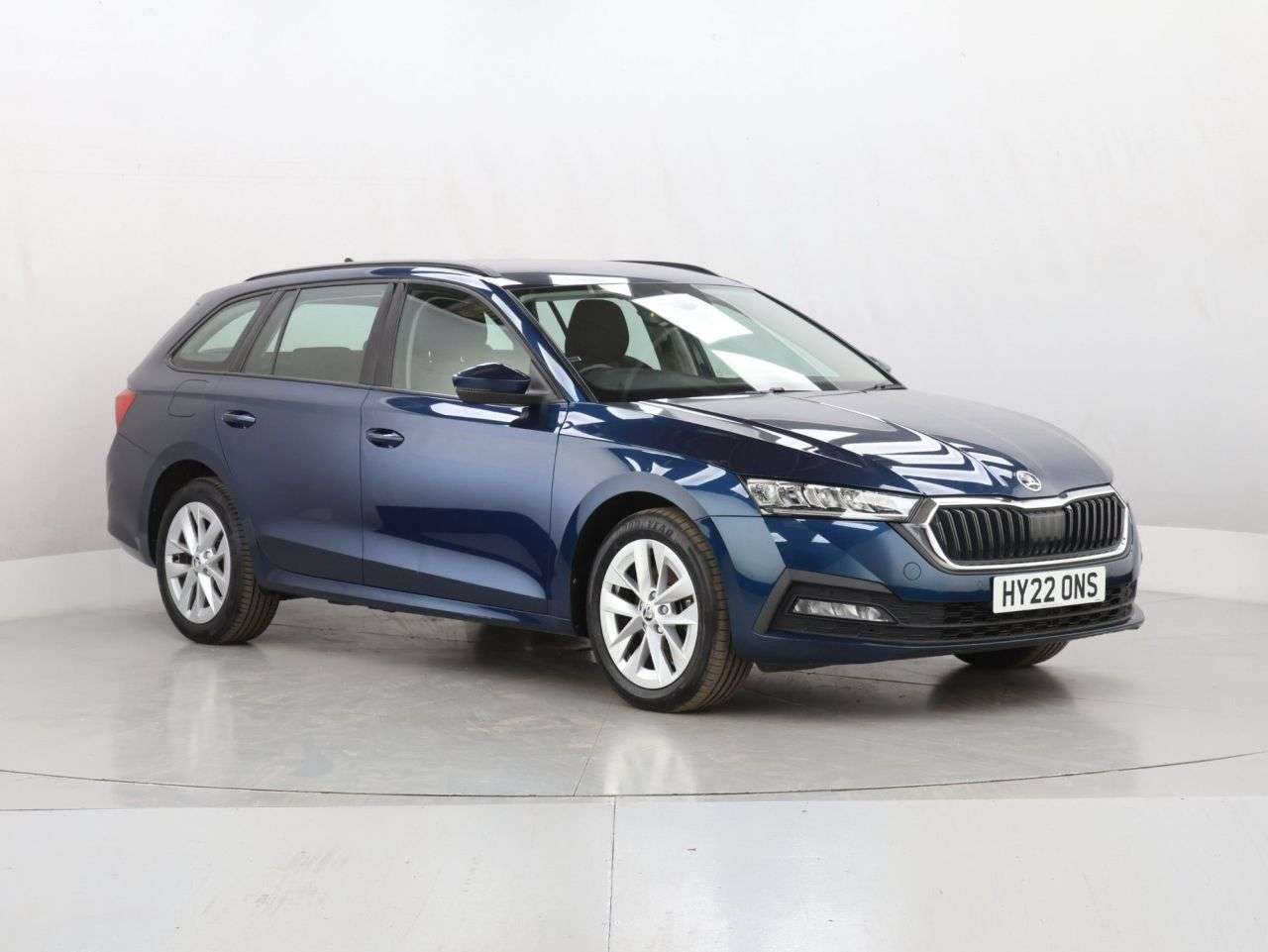 A 2022 SKODA OCTAVIA 1.4 TSI iV 13kWh SE Technology Estate 5dr Petrol Plug-in Hybrid DSG Euro 6 A 2022 SKODA OCTAVIA 1.4 TSI iV 13kWh SE Technology Estate 5dr Petrol Plug-in Hybrid DSG Euro 6