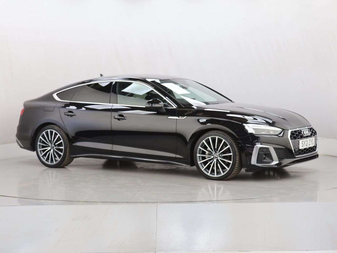 A 2021 AUDI A5 2.0 TFSI 40 S line Sportback 5dr Petrol S Tronic Euro 6 (s/s) (204 ps) A 2021 AUDI A5 2.0 TFSI 40 S line Sportback 5dr Petrol S Tronic Euro 6 (s/s) (204 ps)