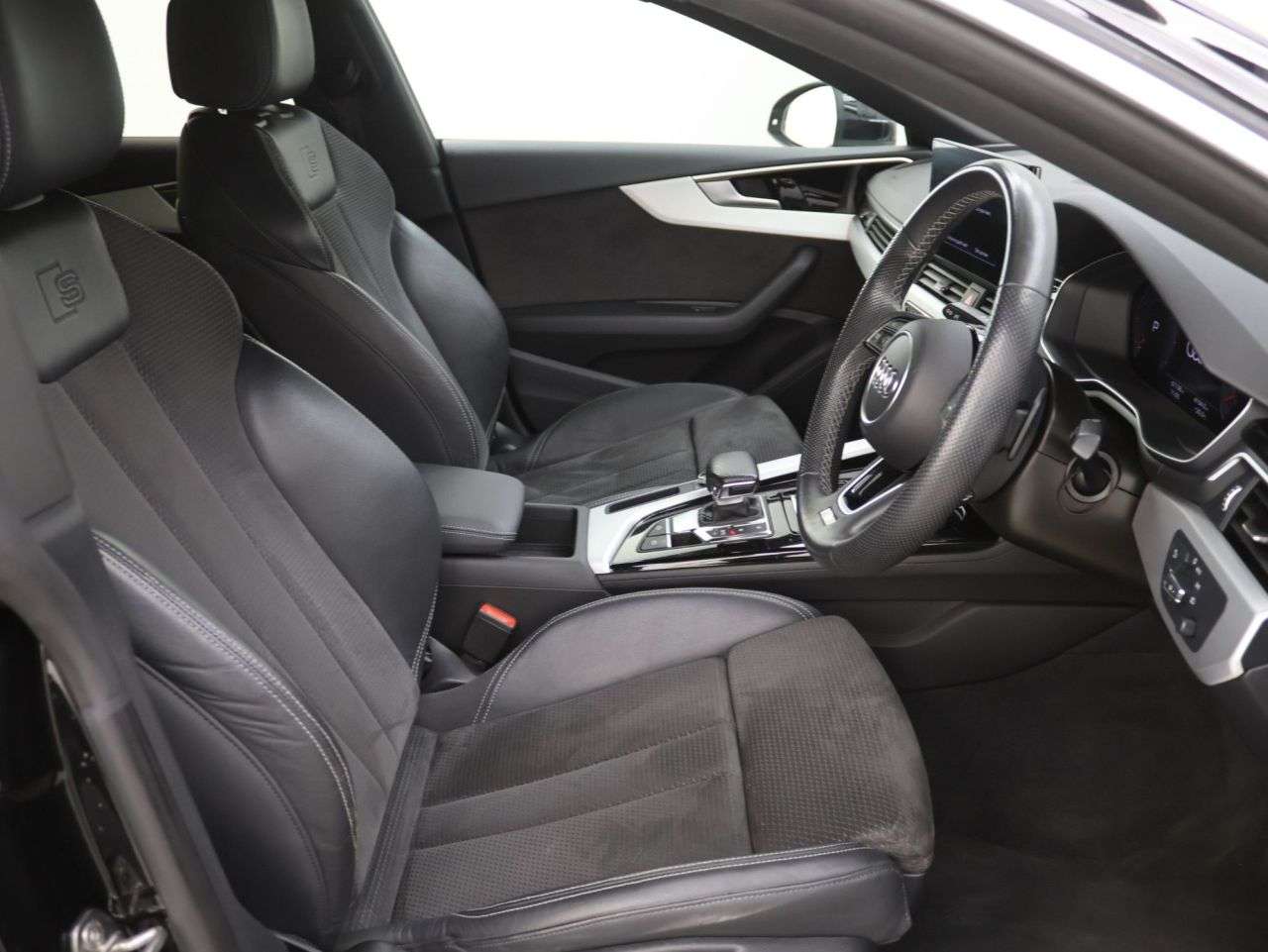 2021 AUDI A5 2021 AUDI A5