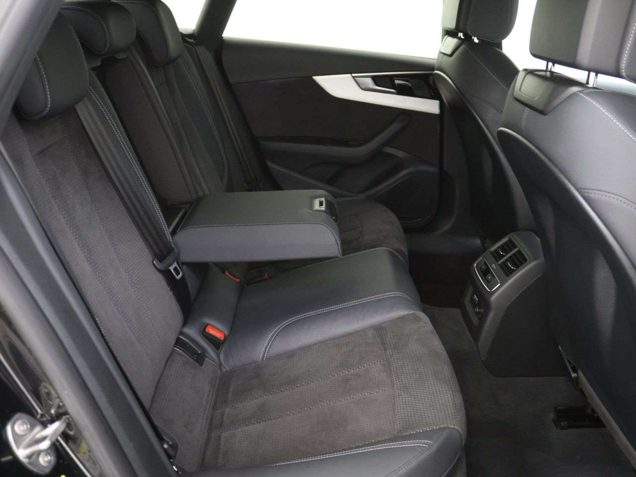2021 AUDI A5 2021 AUDI A5