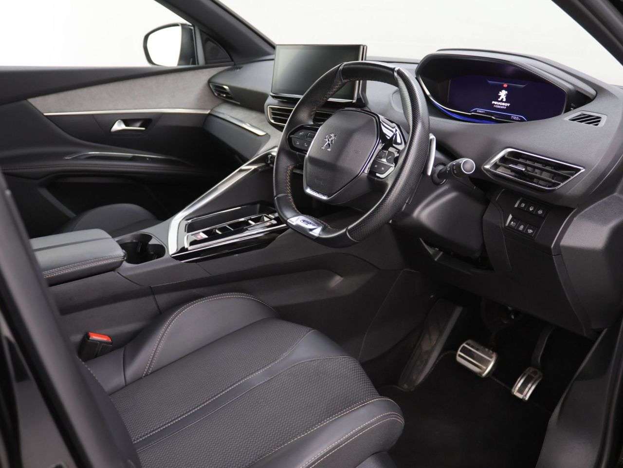 2023 PEUGEOT 3008 2023 PEUGEOT 3008